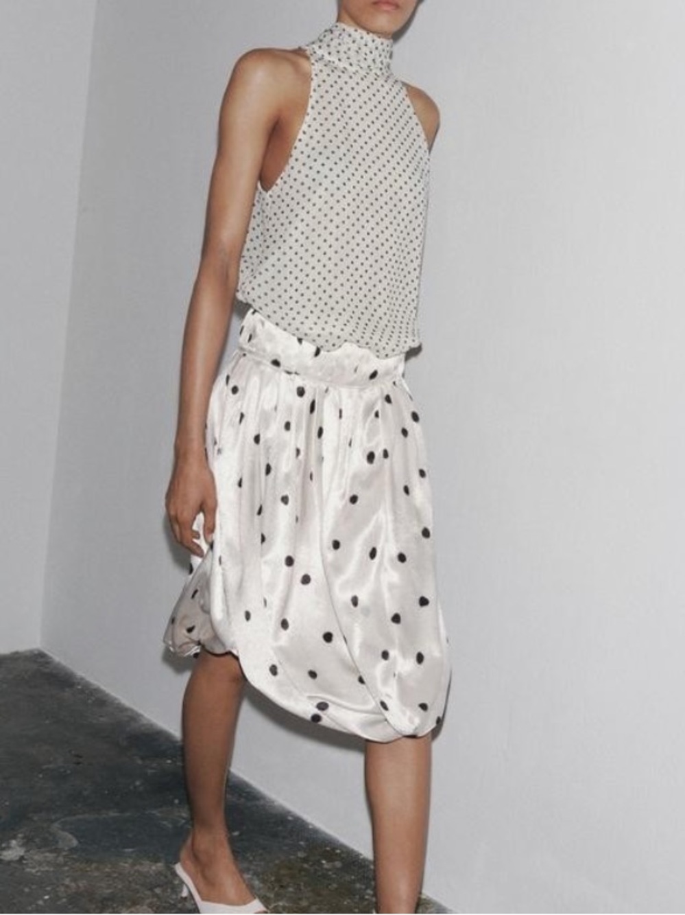 Zara Midi Balloon Skirt with Black Polka Dots